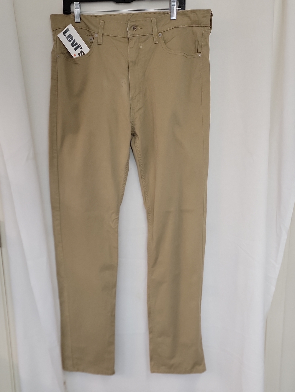 Levi's Men's Tan Straight Chino Pants